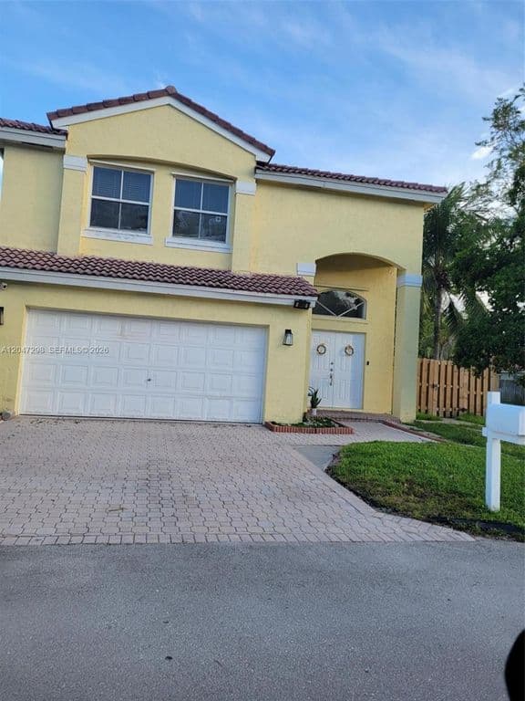 4-bedroom Single-Family Home — 6606 Saltaire Ter