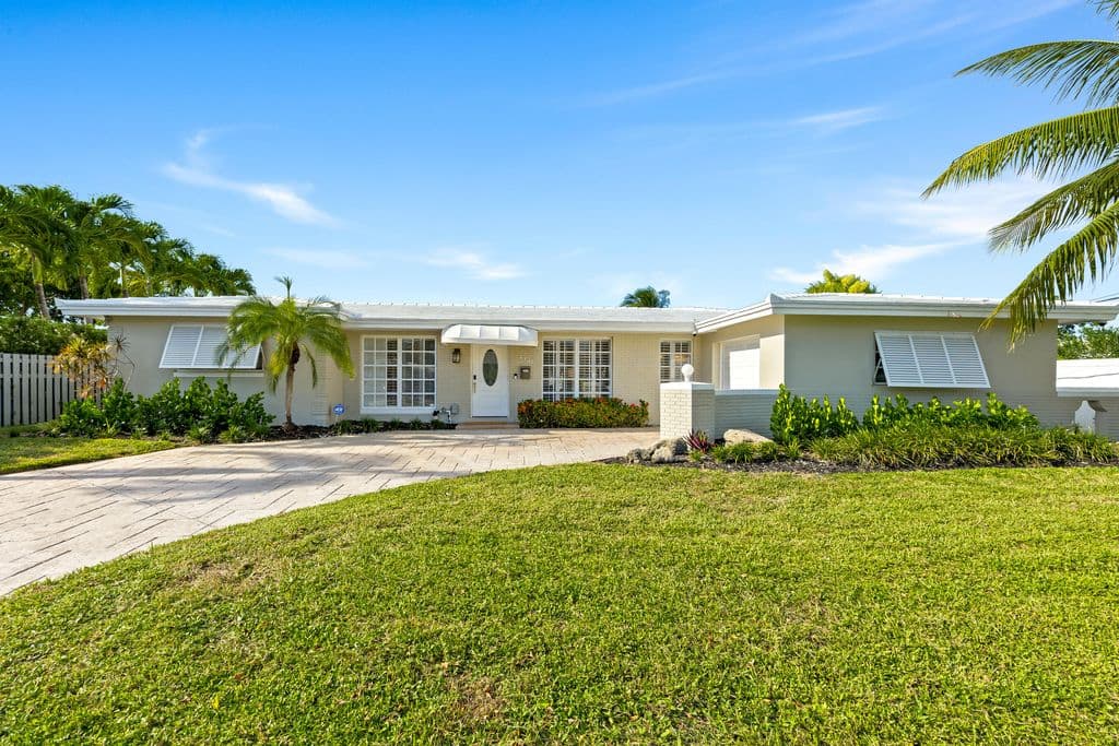 3-bedroom Single-Family Home — 1961 NE 62nd Court