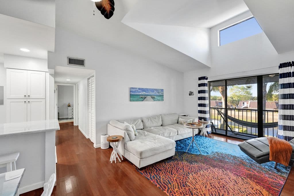 2-bedroom Condo — 1008 Green Pine Boulevard #D3