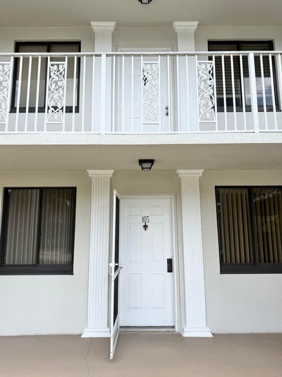 2+1 Condo — 6193 Balboa Circle #103