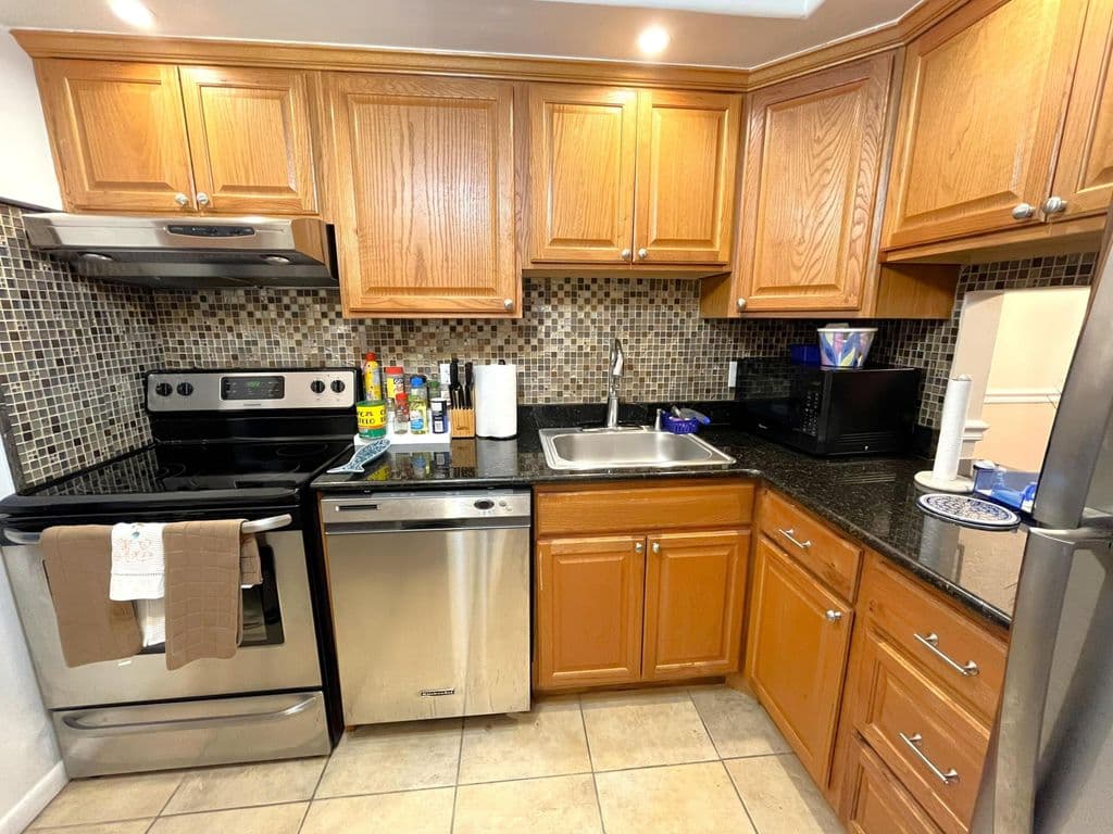 1+1 Condo — 7837 Golf Circle Drive #206