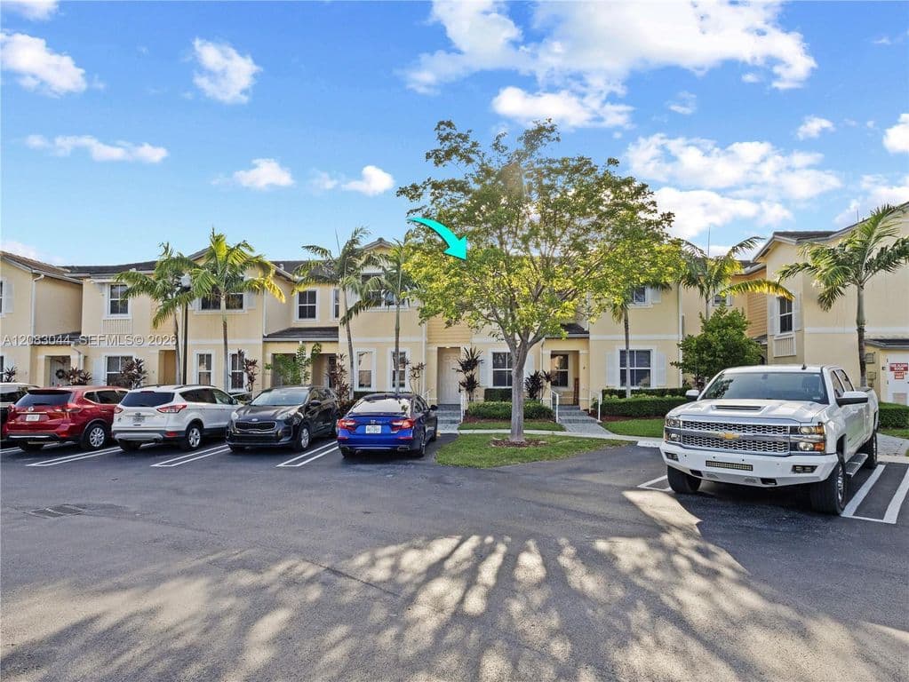 2+1 Mülk — 132 SE 28th Pl Unit 7