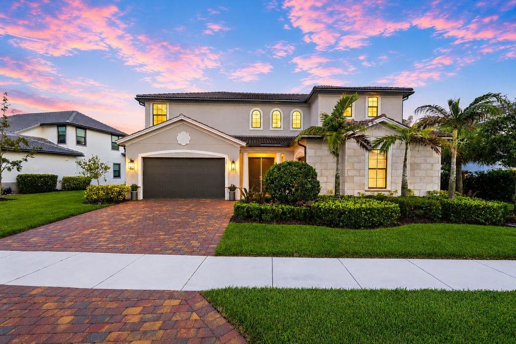 6-bedroom Single-Family Home — 315 Sonoma Isles Circle