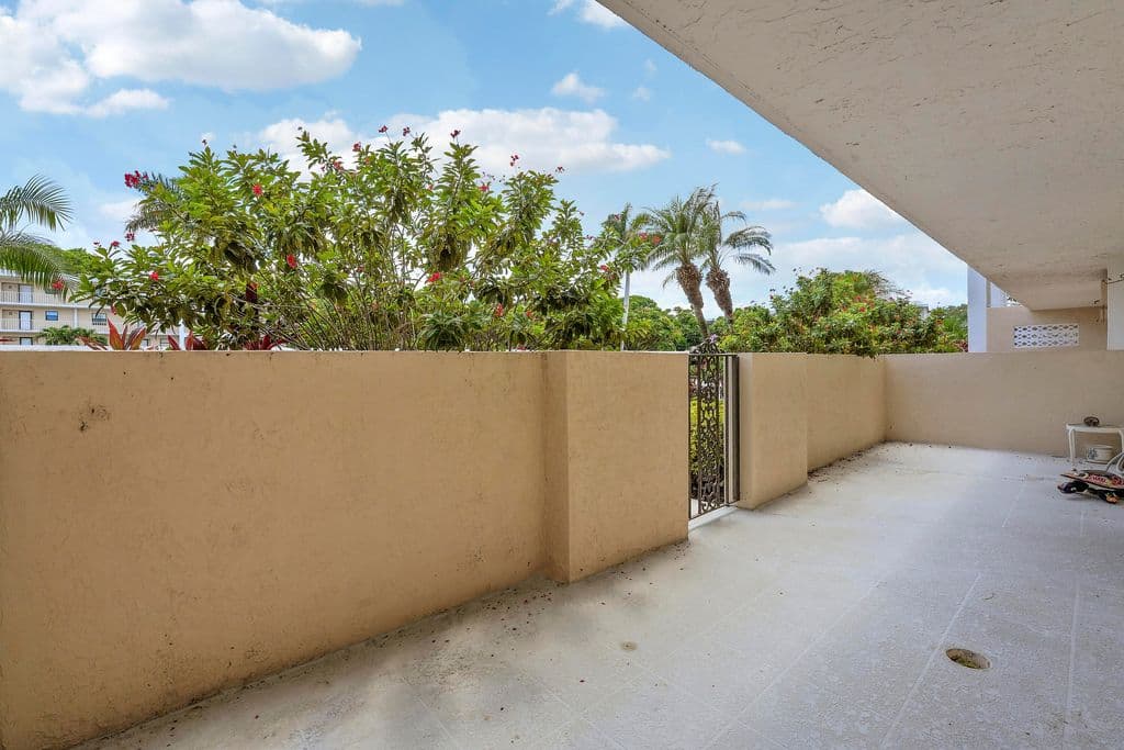 2+1 Condo — 300 N Highway A1A #105J