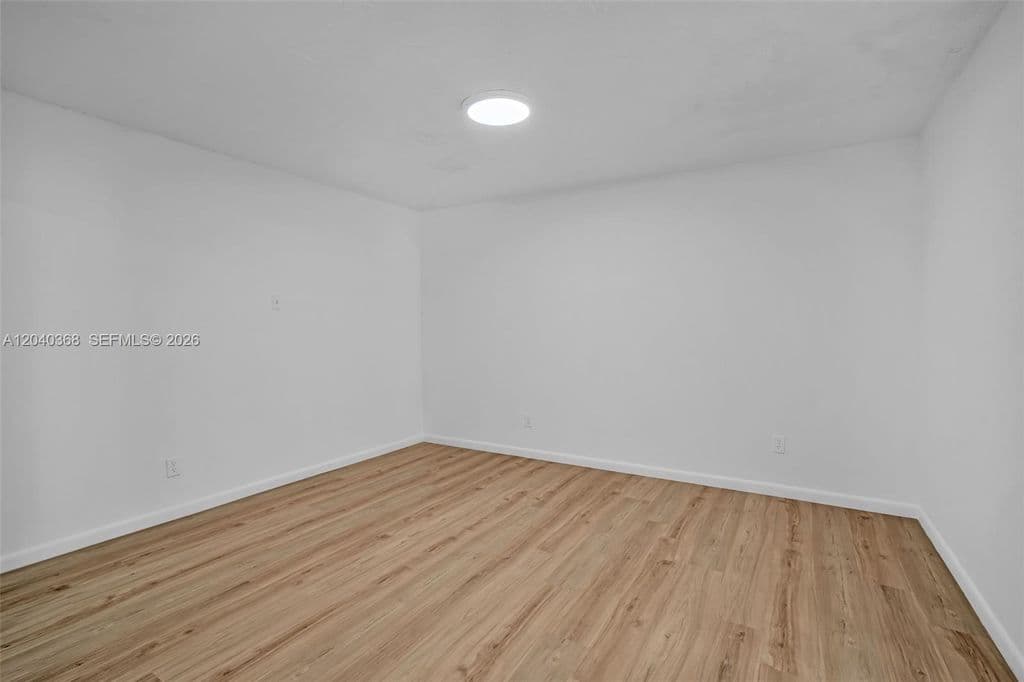 3-bedroom Single-Family Home — 5096 SW 28th Ter