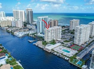 2-bedroom Condo — 1965 S Ocean Dr APT 4S, Hallandale, 33009