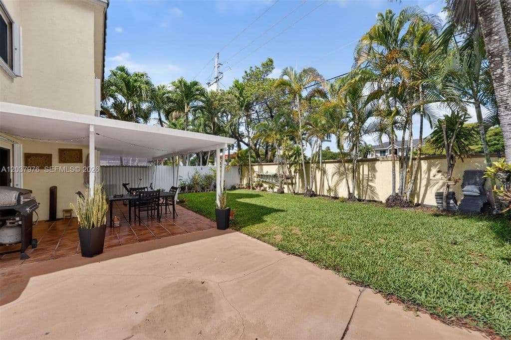 3-bedroom Single-Family Home — 18536 NW 56th Pl