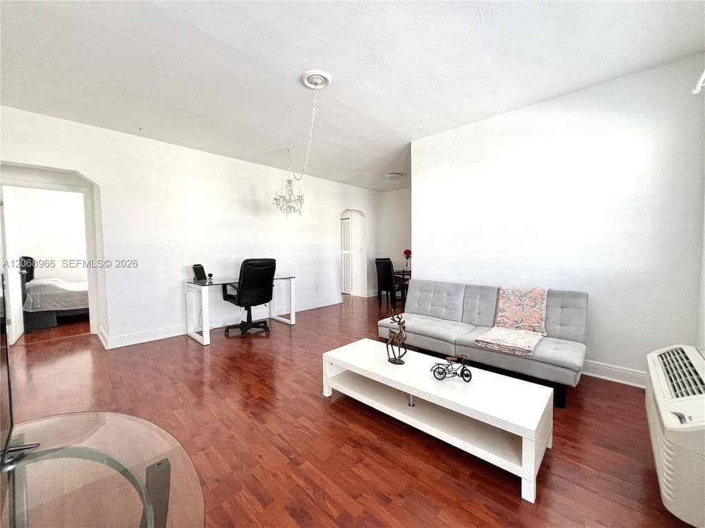 1-bedroom Condo — 450 77th St APT 6