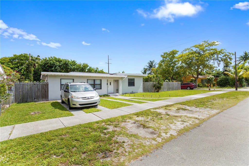 3+1 Müstakil ev — 2407 Dewey St