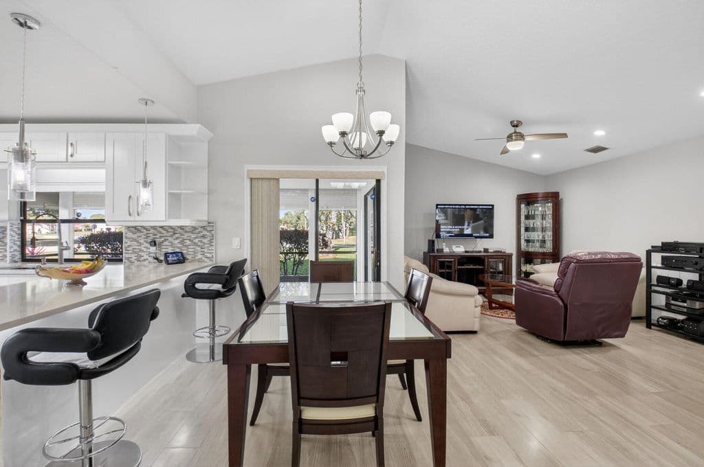 3+1 Müstakil ev — 5750 Parkwalk Circle E