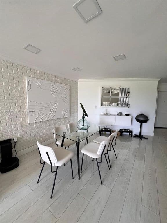 2-bedroom Condo — 6955 NW 186th St APT F104