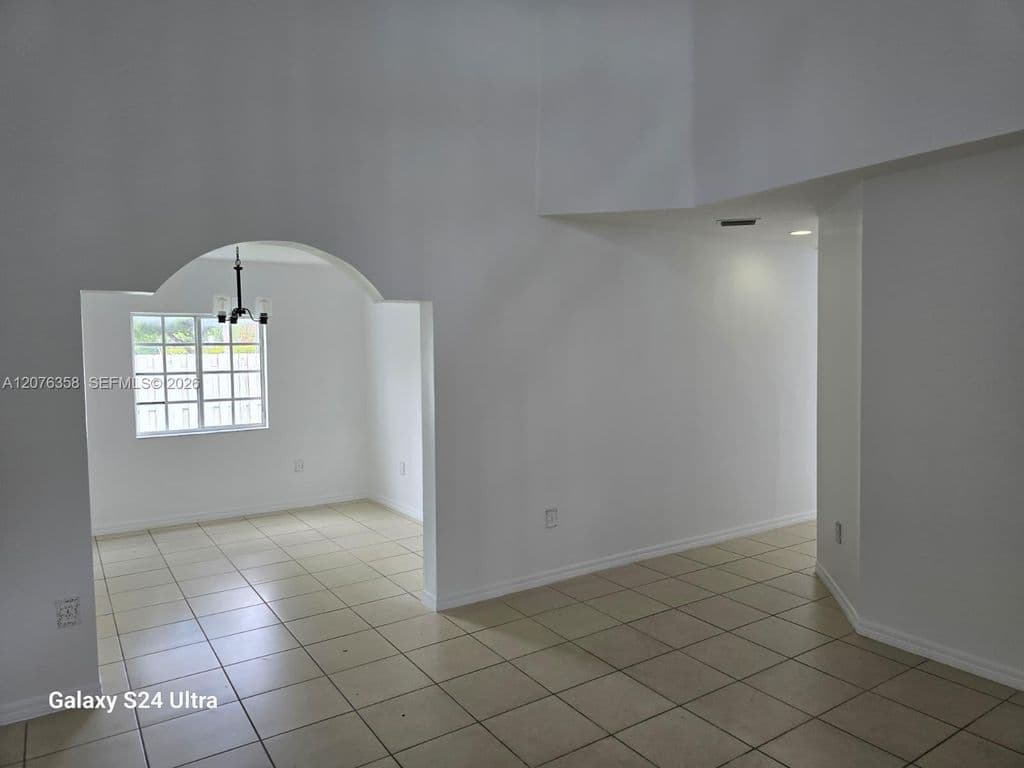 4+1 Müstakil ev — 13658 SW 142nd Ter
