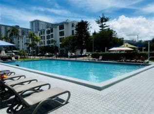 1+1 Condo — 17570 Atlantic Blvd APT 206, Sunny Isles Beach, 33160