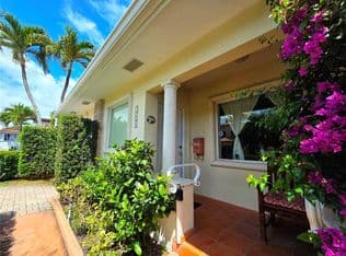2+1 Müstakil ev — 345 Malaga Ave, Coral Gables, 33134