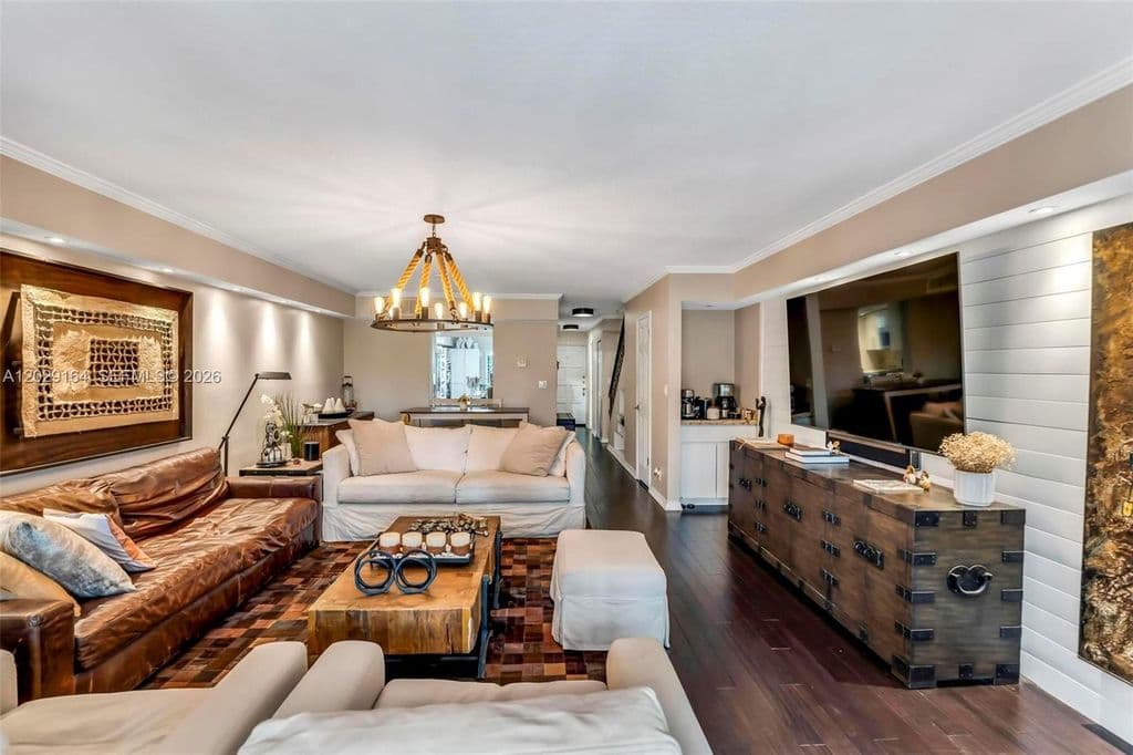 2+1 Mülk — 20306 NE 34th Ct #39