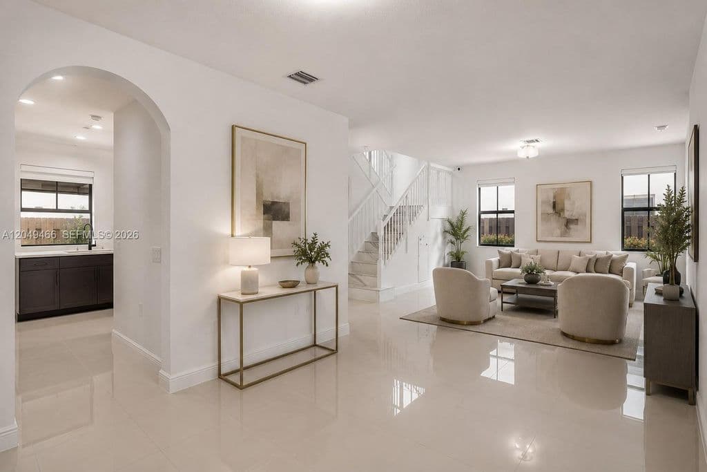 5-bedroom Single-Family Home — 8850 NW 99th Path