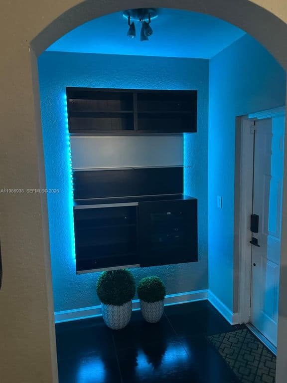 3+1 Mülk — 4331 SW 160th Ave APT 218