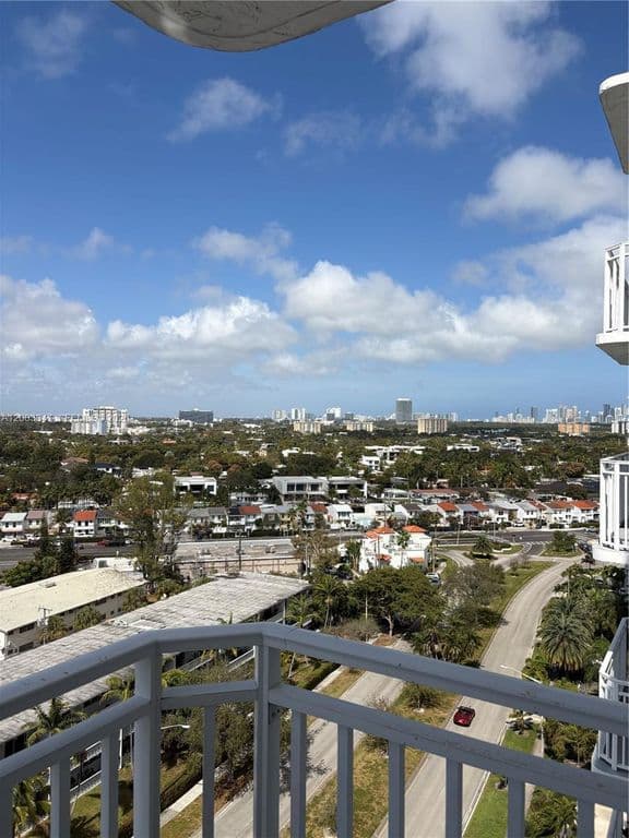 1-bedroom Condo — 2100 Sans Souci Blvd #A1409