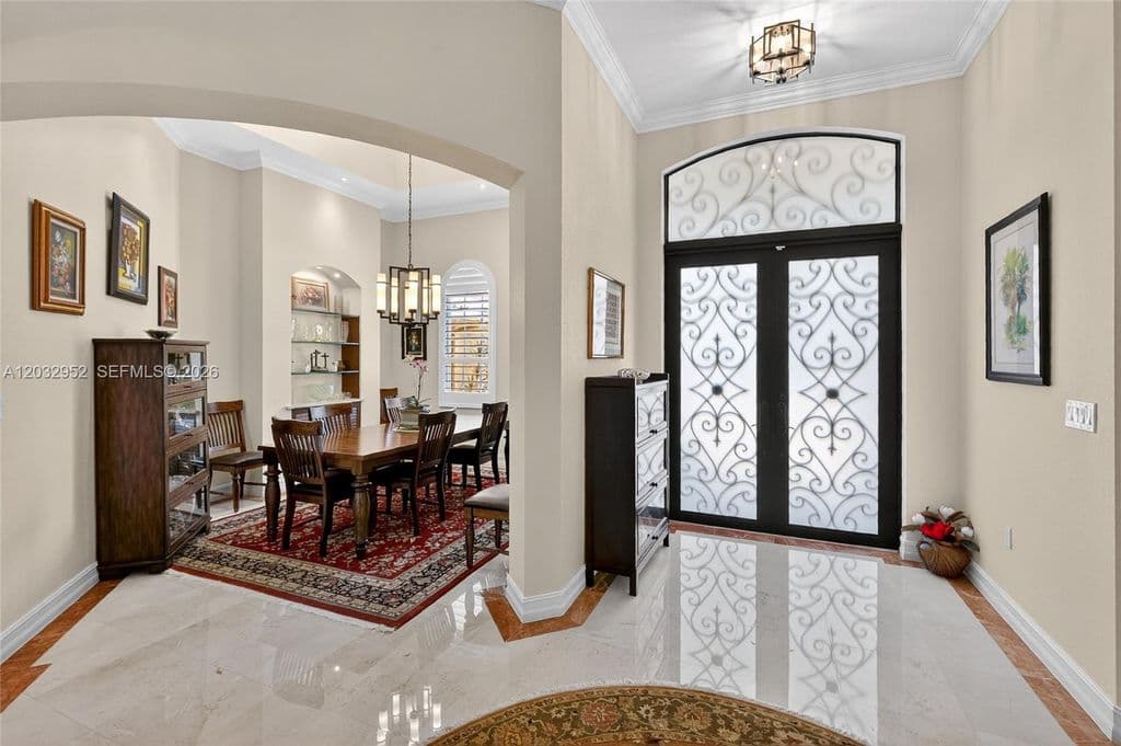 6-bedroom Single-Family Home — 8920 SW 162nd Ter