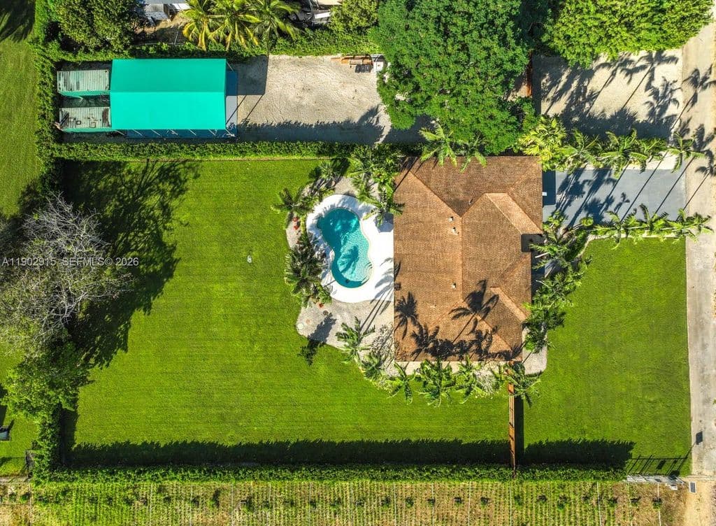 4-bedroom Single-Family Home — 20440 SW 292nd St