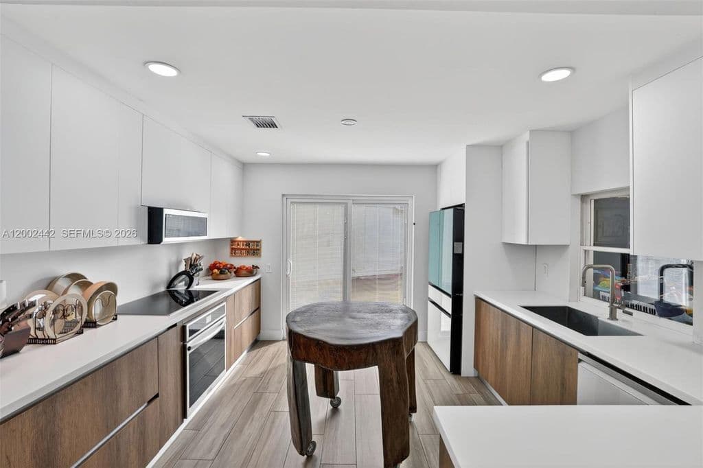 3+1 Müstakil ev — 14914 SW 142nd Pl