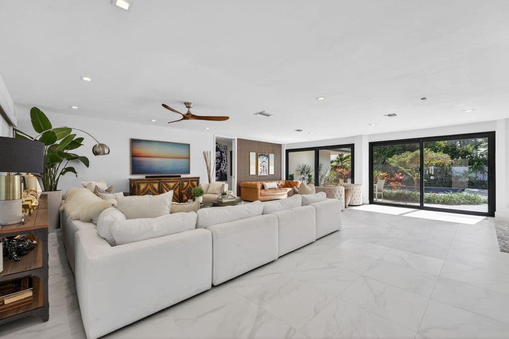 4-bedroom Single-Family Home — 2648 NE 37th Drive