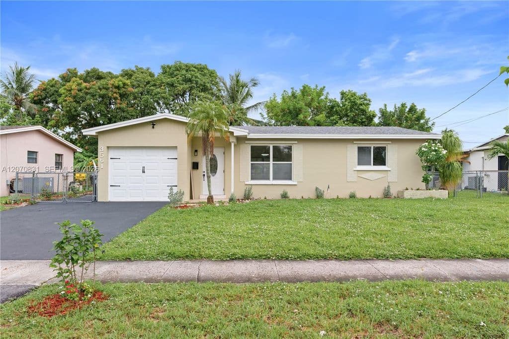 3+1 Müstakil ev — 3561 NW 41st St