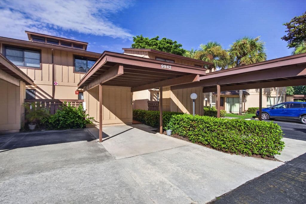 3+1 Mülk — 9942 Royal Palm Boulevard