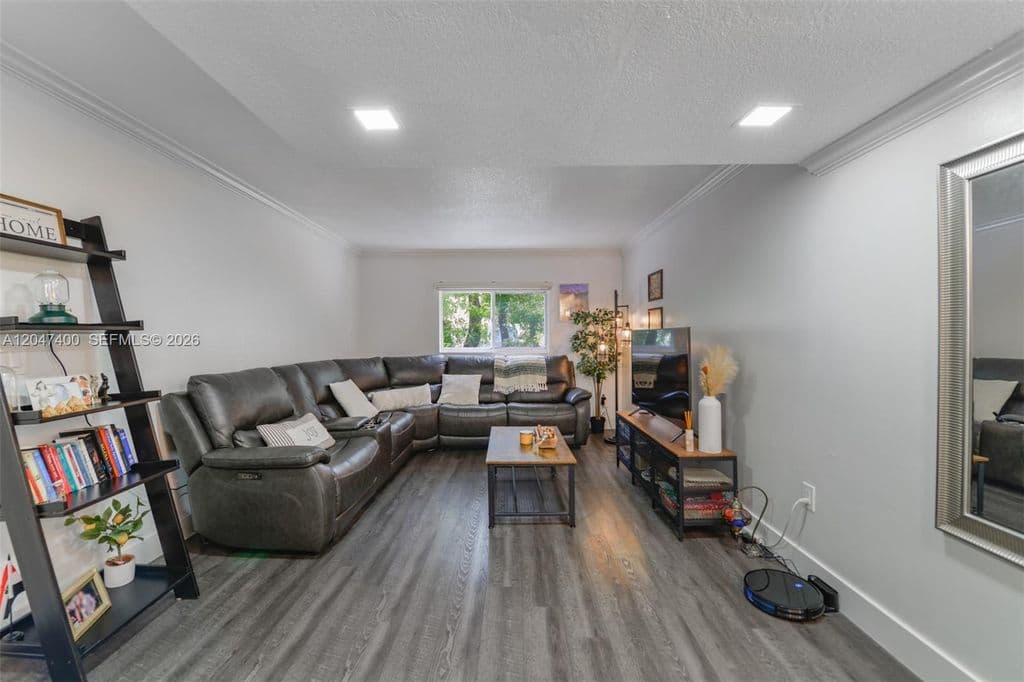 2-bedroom Condo — 14901 SW 82nd Ter #1205