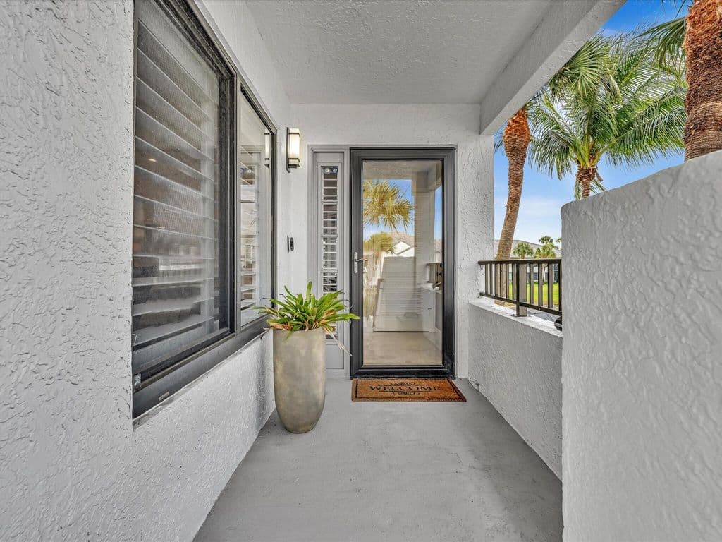 2+1 Condo — 15791 Loch Maree Lane #5206