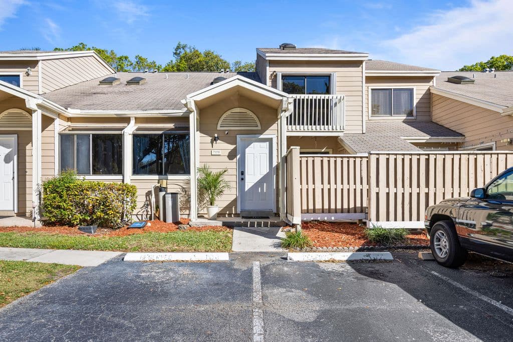 2+1 Mülk — 7176 Sportsmans Drive