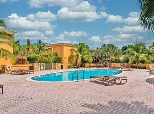2-bedroom Condo — 18111 NW 68th Ave APT H102, Hialeah, 33015