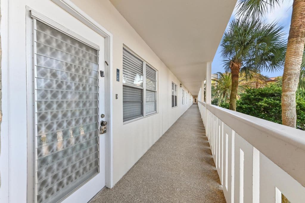 2-bedroom Condo — 3204 Portofino Pt #H2