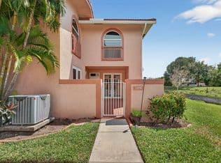 3-bedroom Townhouse — 11892 Royal Palm Boulevard #11892, Pompano Beach, 33065