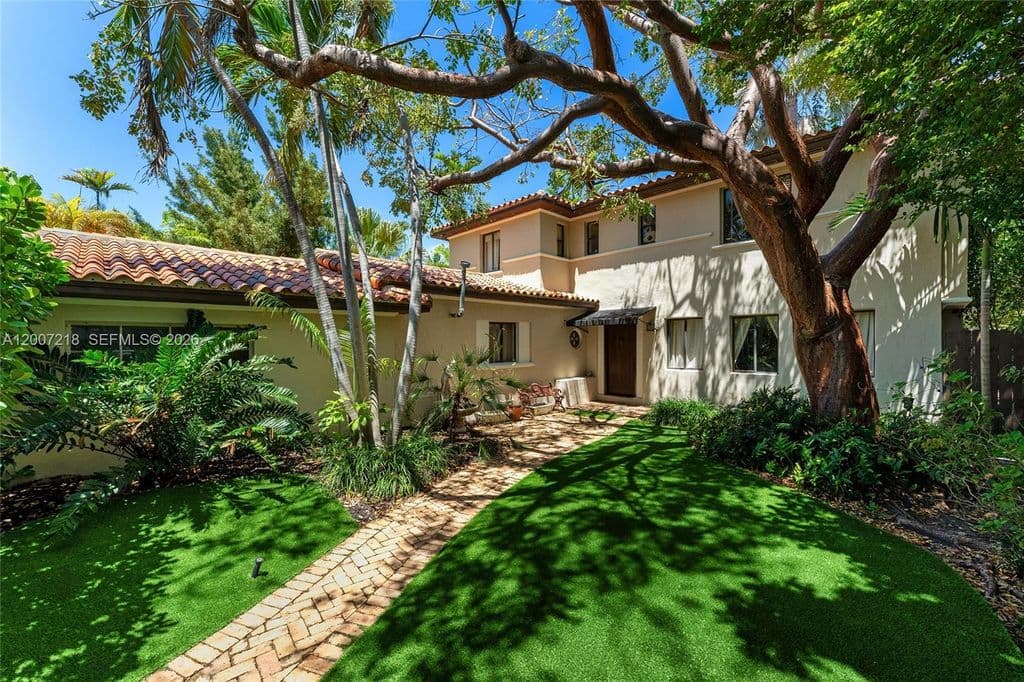 4+1 Müstakil ev — 6121 La Gorce Dr