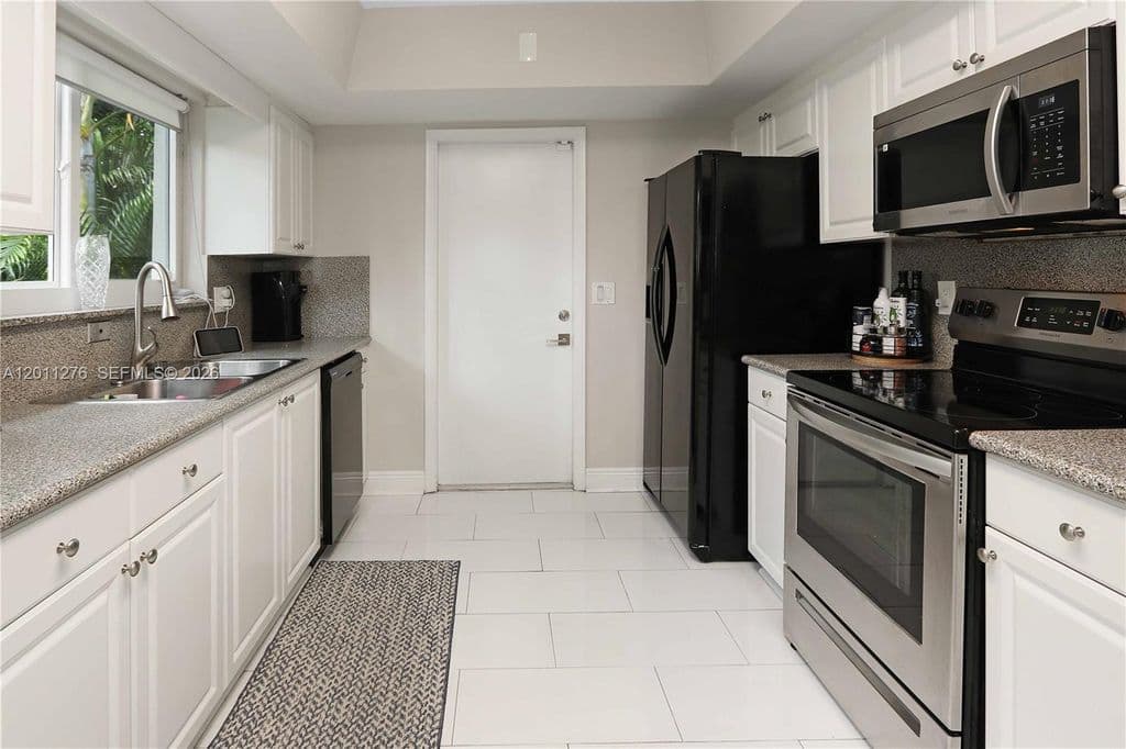 3+1 Müstakil ev — 1333 Tyler St