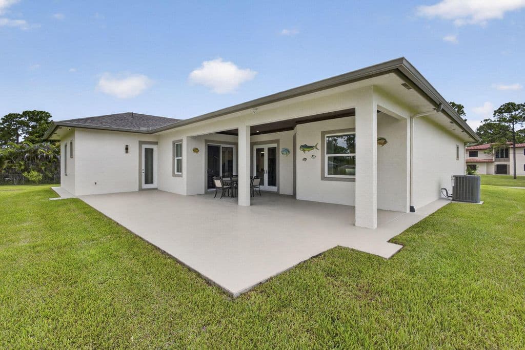 4-bedroom Single-Family Home — 15108 99th Street N