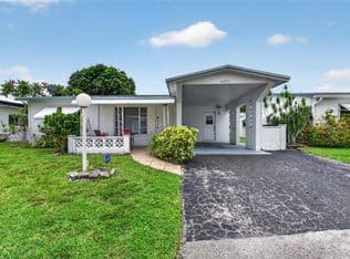 2+1 Müstakil ev — 4271 NW 49th Ter, Lauderdale Lakes, 33319