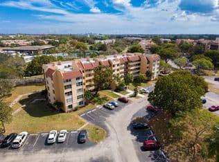 2-bedroom Condo — 3801 Environ Blvd APT 217, Fort Lauderdale, 33319