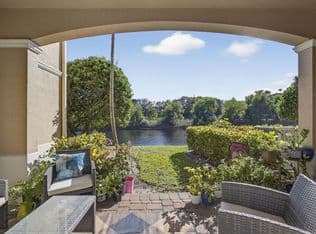 3-bedroom Townhouse — 4511 Artesa Way S, Palm Beach Gardens, 33418