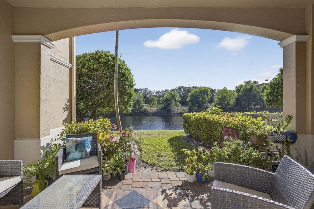 3+1 Mülk — 4511 Artesa Way S
