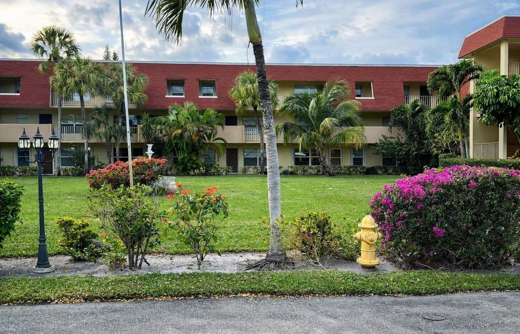 2+1 Condo — 3081 NW 47TH Terrace #107