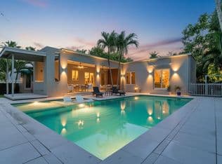 5+1 Müstakil ev — 760 NE 115th St, Biscayne Park, 33161