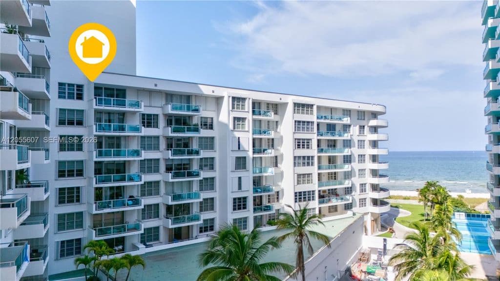 1-bedroom Condo — 5151 Collins Ave APT 1027
