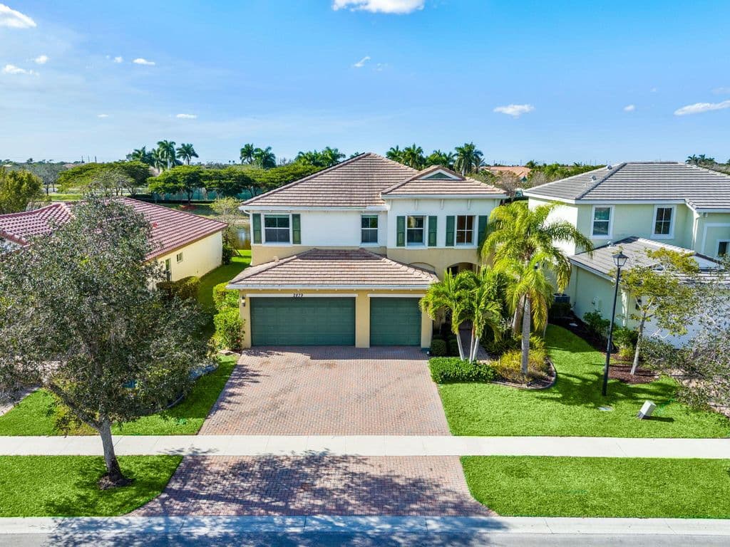 4-bedroom Single-Family Home — 2879 Bellarosa Circle