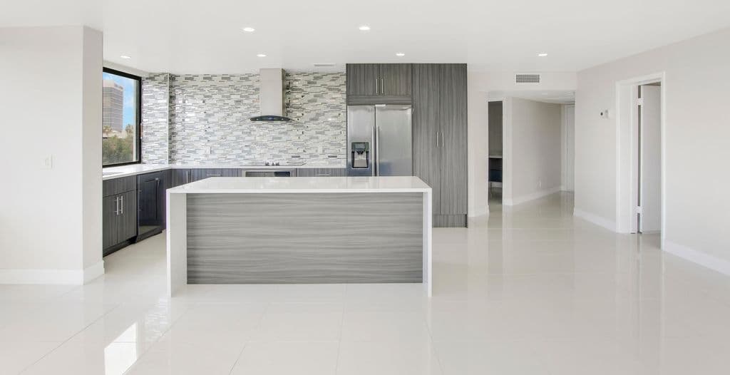 2-bedroom Condo — 1500 Presidential Way #404