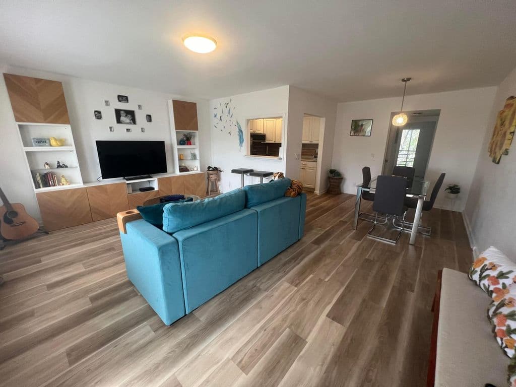 1-bedroom Condo — 79 Dorset B