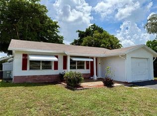 2+1 Müstakil ev — 7008 NW 89th Ave, Tamarac, 33321