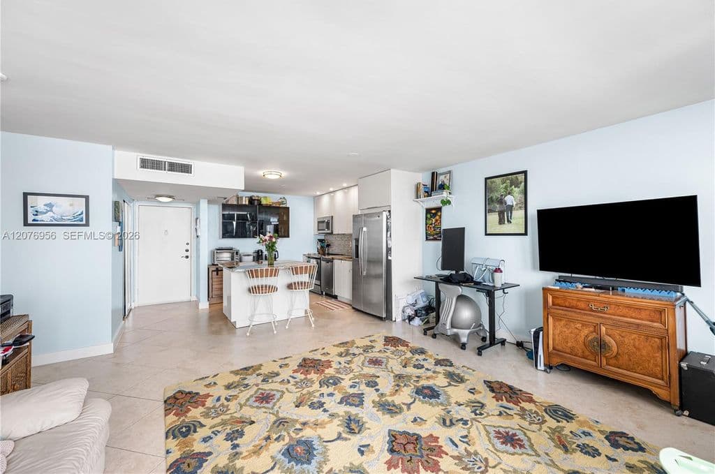1-bedroom Condo — 2100 Sans Souci Blvd #A1509
