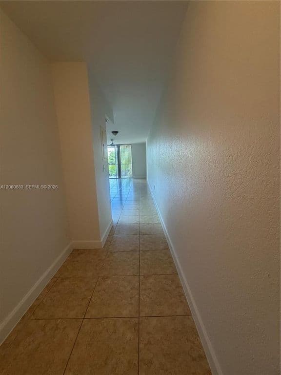 2-bedroom Condo — 8205 Lake Dr #306